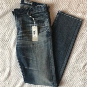 Adriano Goldschmied Jeans.